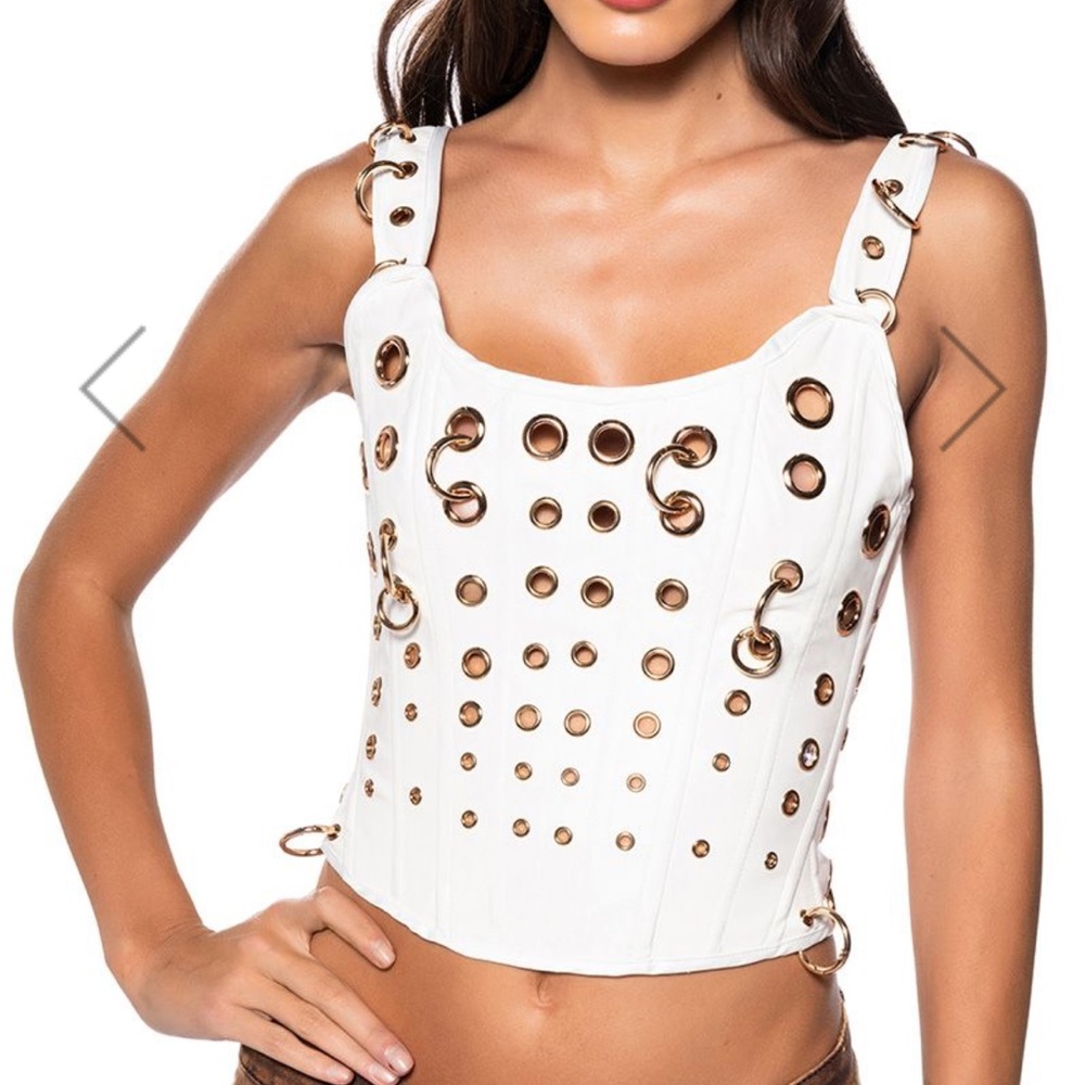 AKIRA - FAUX LEATHER CORSET TOP IN WHITE